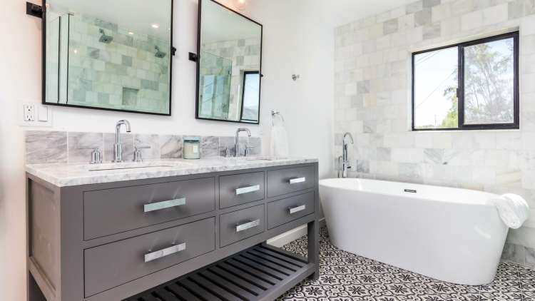 Reasons That May Affect The Length of Tile Installation According To Bathroom Contractors